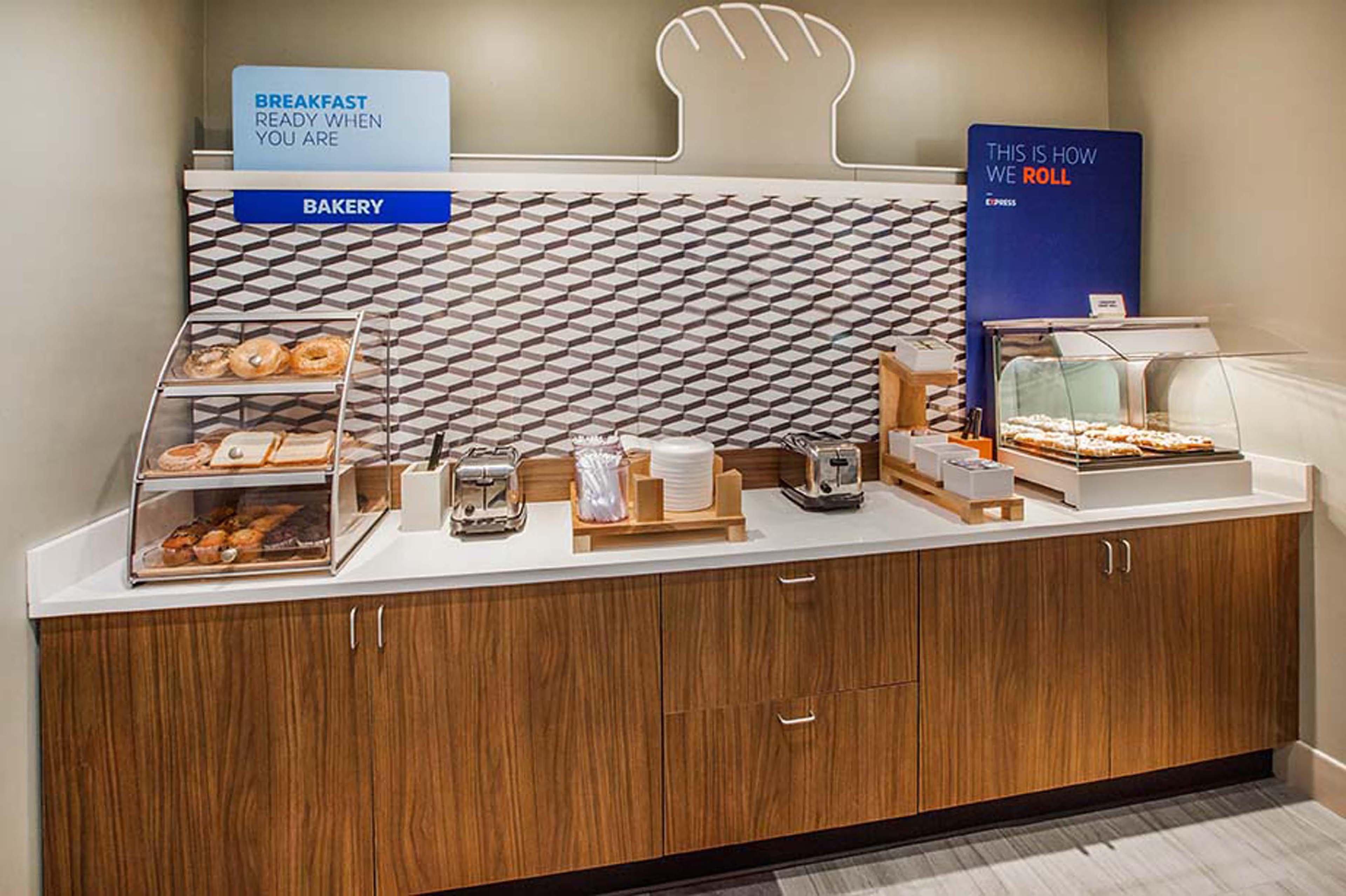 Holiday Inn Express And Suites Columbia University Area By Ihg Exteriör bild